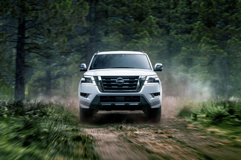 SUV Nissan trang bị động cơ V8, giá 1,150 tỷ đồng tại Mỹ