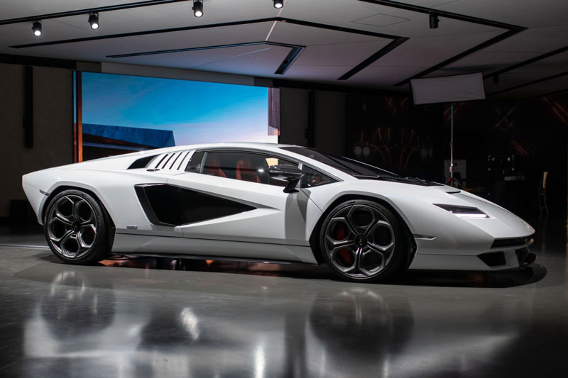 Chiêm ngưỡng vẻ đẹp của siêu xe Lamborghini Countach LPI 800-4, giá 2,6 triệu USD