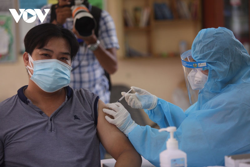 TP Hồ Chí Minh đã tiêm gần 18.000 liều vaccine Vero Cell của Sinopharm