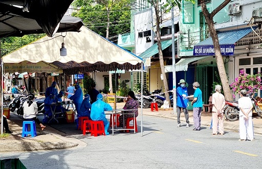 Tổ công tác Bộ Y tế đề xuất Cần Thơ giãn cách thêm 1 tuần