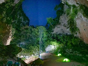 Quảng Bình: Hố sụt Kong và hệ thống hang Hổ- cung đường trekking thần thoại