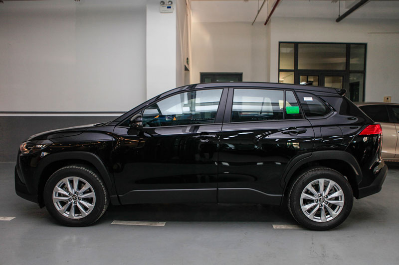 Chi 720 triệu đồng mua Toyota Corolla Cross 1.8G, được và mất những gì?