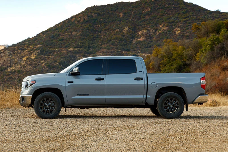 10. Toyota Tundra 2021 (giá khởi điểm: 35.820 USD).