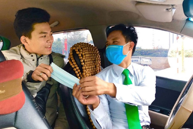 Biện pháp phòng tránh COVID-19 khi di chuyển bằng ôtô