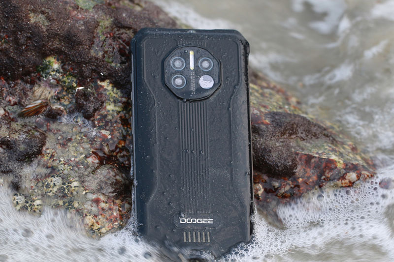 Smartphone ‘nồi đồng cối đá’, kết nối 5G, RAM 8 GB, pin 8.500 mAh, giá gần 14 triệu