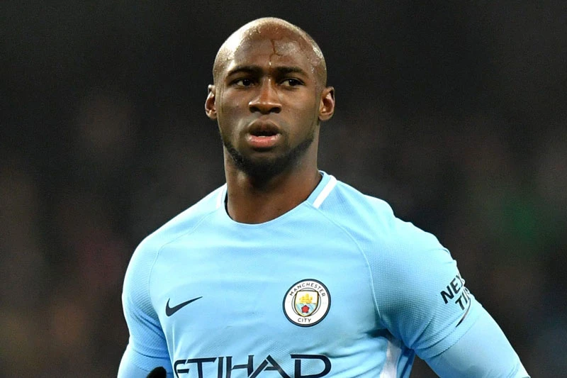 8. Eliaquim Mangala (Porto tới Man City, 2014).