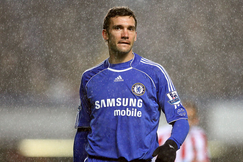 Top 10 ngôi sao đẳng cấp thế giới đã ‘chôn vùi’ sự nghiệp tại Premier League