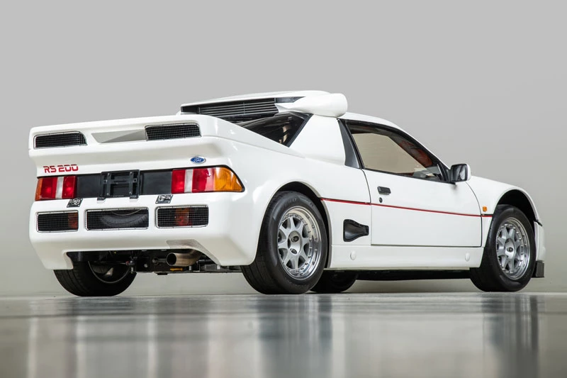 9. Ford RS200.