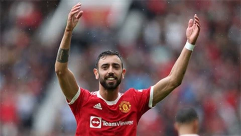 Bruno Fernandes nói gì sau cú hat-trick ấn tượng ngày ra quân của MU?