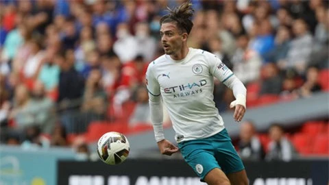 Sterling có thể mất chỗ vì Grealish