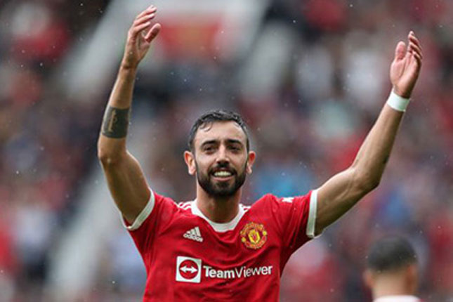 Bruno Fernandes nói gì sau cú hat-trick ấn tượng ngày ra quân của MU?
