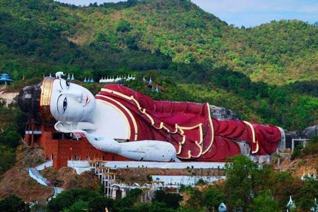 Tượng Phật nằm lớn nhất thế giới ẩn mình trong khu rừng rậm, hương khói nghi ngút nhưng không ai dám 'to gan' đến gần: Vì sao?