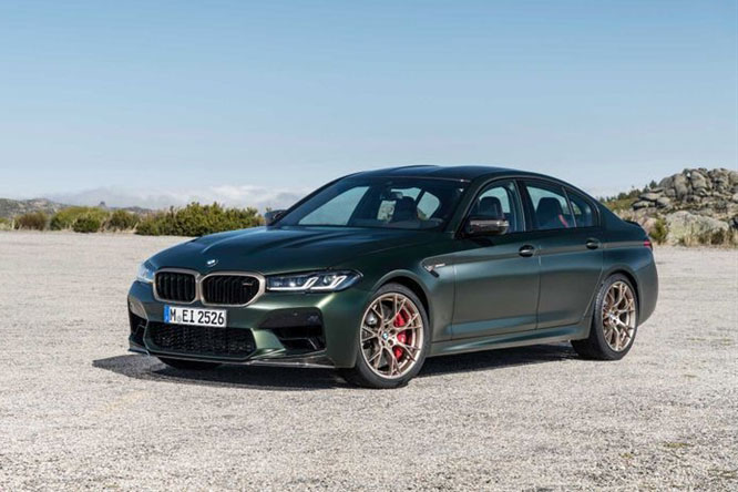 Top 5 mẫu sedan mới nhanh ngang siêu xe