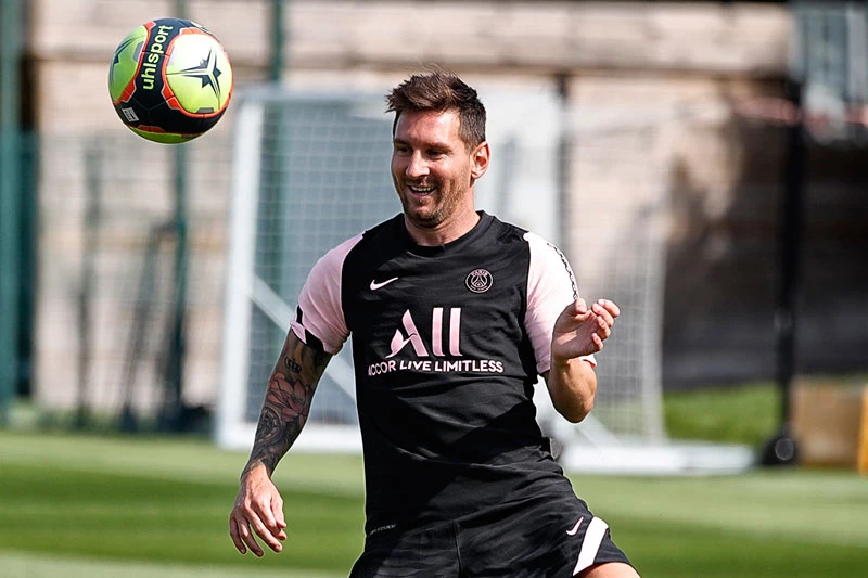 2. Lionel Messi (PSG, ĐT Bồ Đào Nha).