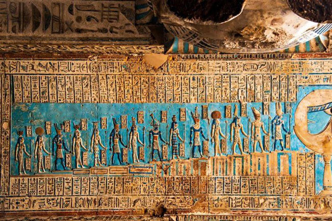 Tảng đá Rosetta viết gì mà các nhà khoa học đánh vật 20 năm mới dịch được?