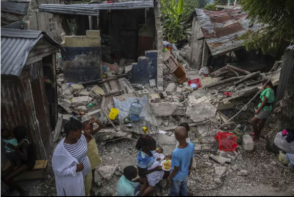Số nạn nhân tử vong trong trận động đất ở Haiti tăng lên ít nhất 724 người