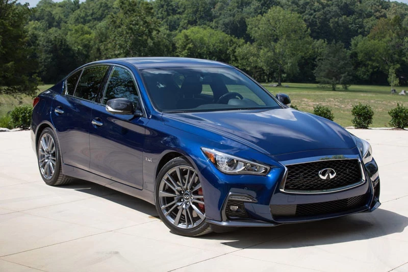 9. Infiniti Q50 2021 (giá khởi điểm: 37.625 USD).