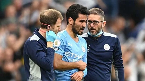 Man City thiệt quân sau trận thua Tottenham