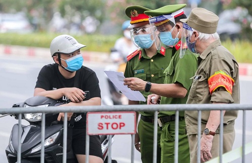 Thủ tướng cho phép các địa phương chủ động quyết định việc tiếp tục giãn cách theo Chỉ thị số 16
