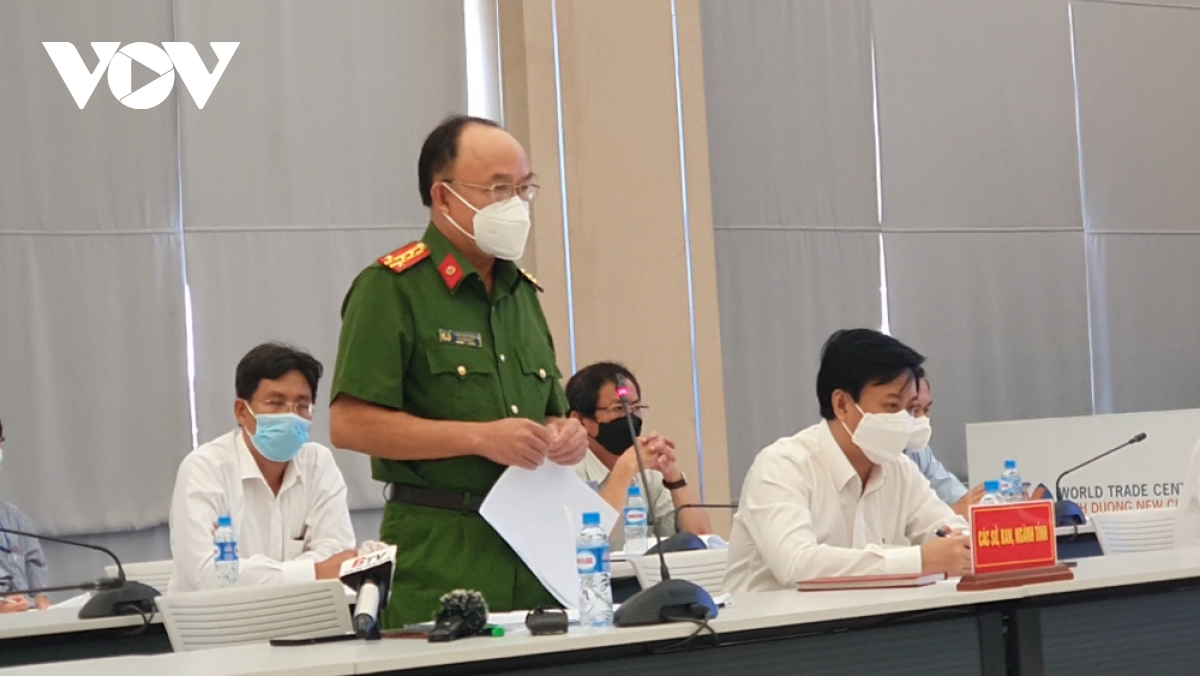Đại tá Trần Văn Chính - Phó Giám đốc Công an tỉnh Bình Dương thông tin vụ việc.
