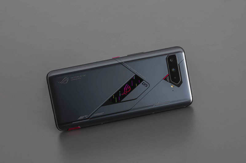 Cận cảnh Asus ROG Phone 5s Pro: Cấu hình mạnh bậc nhất thế giới, pin 6.000 mAh, sạc siêu tốc, giá hơn 31 triệu