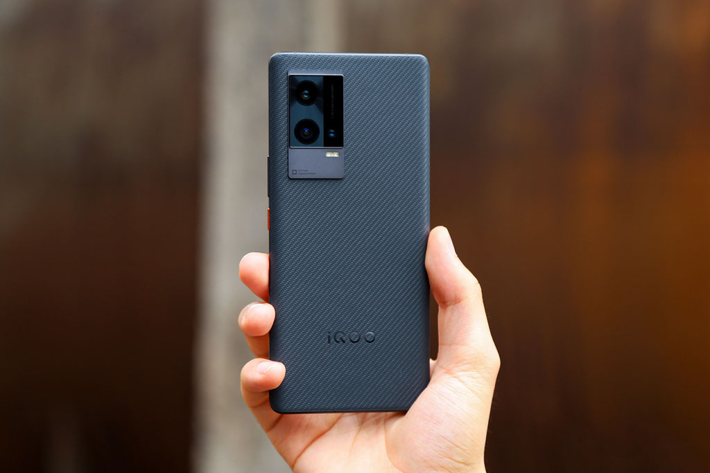 Smartphone chip S888 Plus, RAM 12 GB, sạc 120W, màn hình ‘siêu chất’, giá ‘mềm’