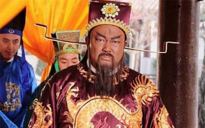 Thời cổ đại chỉ Hoàng đế mới được mặc long bào, tại sao Bao Công cũng có thể mặc trang phục giống của vua? - Ảnh 2.