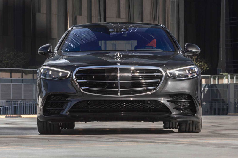 Top 10 xe hơi được đánh giá cao nhất năm 2021: Mercedes-Benz S580 số 1