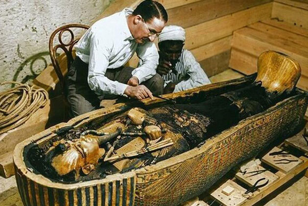 Tham gia mở quan tài vị vua Ai Cập cổ đại, các nhà khoa học lần lượt chết kỳ quái: Sự trùng hợp ngẫu nhiên hay "lời nguyền" chết chóc ghê rợn?