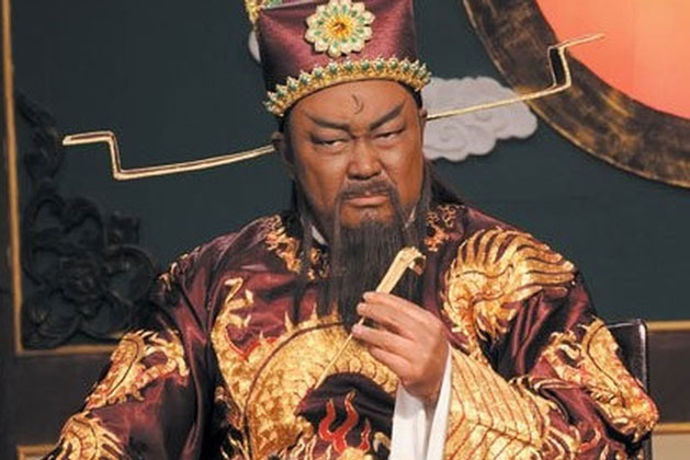 Thời cổ đại chỉ Hoàng đế mới được mặc long bào, tại sao Bao Công cũng có thể mặc trang phục giống của vua?