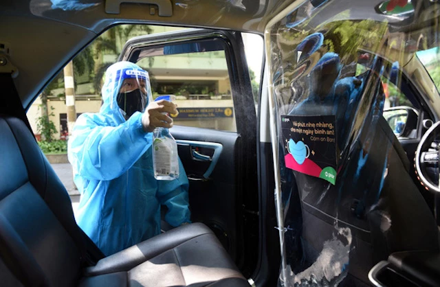 Gojek ra mắt dịch vụ gọi xe hơi, ưu tiên lực lượng chống dịch tại TP Hồ Chí Minh. (Ảnh: GOJEK)