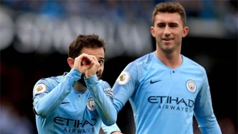 Bernardo Silva và Laporte được phép rời Man City