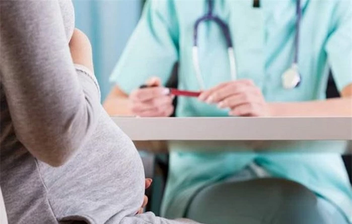 Hướng dẫn xử trí khi phụ nữ mang thai nhiễm Covid-19