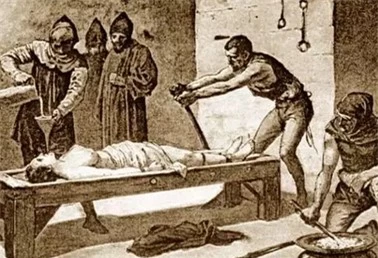Trừng phạt phù thủy ở Châu Âu thời Trung cổ diễn ra như thế nào? - Ảnh 6.
