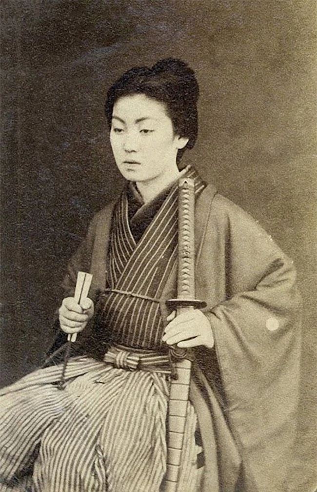 Onna-bugeisha: Những nữ "Samurai" quả cảm bị lịch sử Nhật Bản lãng quên, chặt đầu đối thủ thể hiện chiến tích - Ảnh 4.