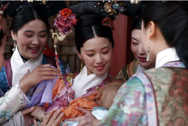 Vị phi tần có tốc độ thăng cấp nhanh nhất trong lịch sử nhà Thanh và cái chết nhiều bí ẩn sau khi đồng nhiếp chính với Từ Hi Thái hậu