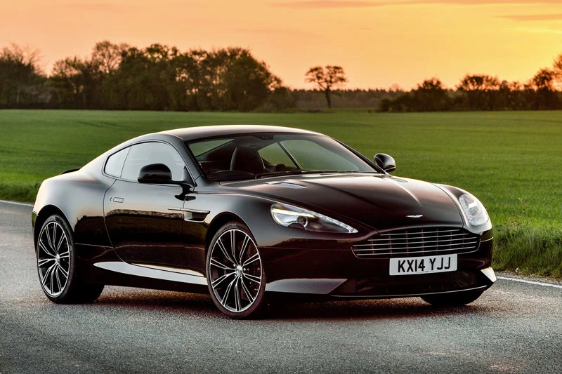 4. Aston Martin DB9.