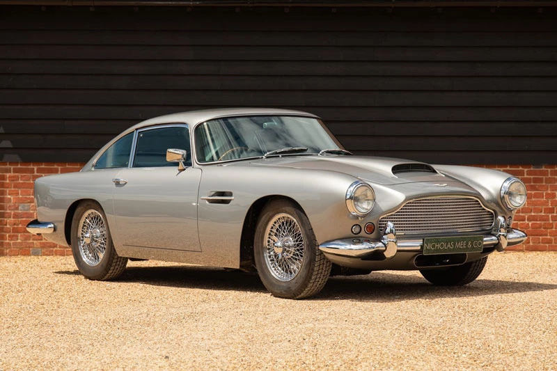 7. Aston Martin DB4.