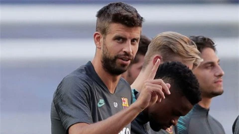 Barca có nhiều trung vệ có thể thay thế Pique