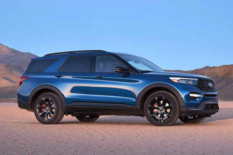 Ford Explorer ST 2022.