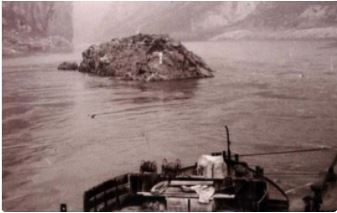 'Ông tổ' phong thủy Trung Hoa bị mắng là bất hiếu khi chôn mẹ bên sông: Một trăm năm sau, điều kỳ lạ xuất hiện!