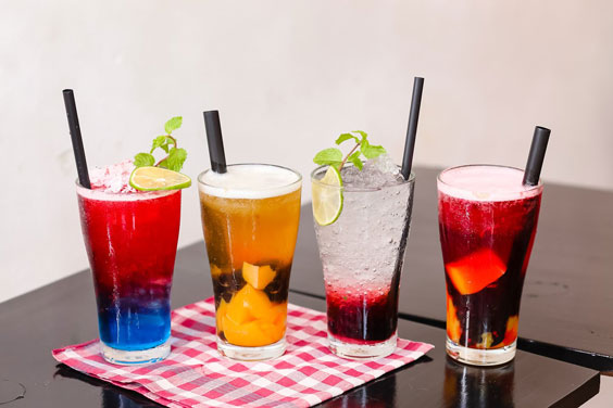 Những nguy hại sức khỏe do ống hút gây ra người dùng ít ngờ tới