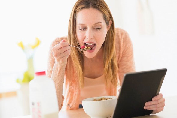 Những thói quen tai hại khiến bạn tăng cân ‘vù vù’