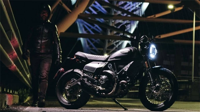 Cận cảnh Ducati Scrambler Nightshift huyền bí, giá 355 triệu đồng 17