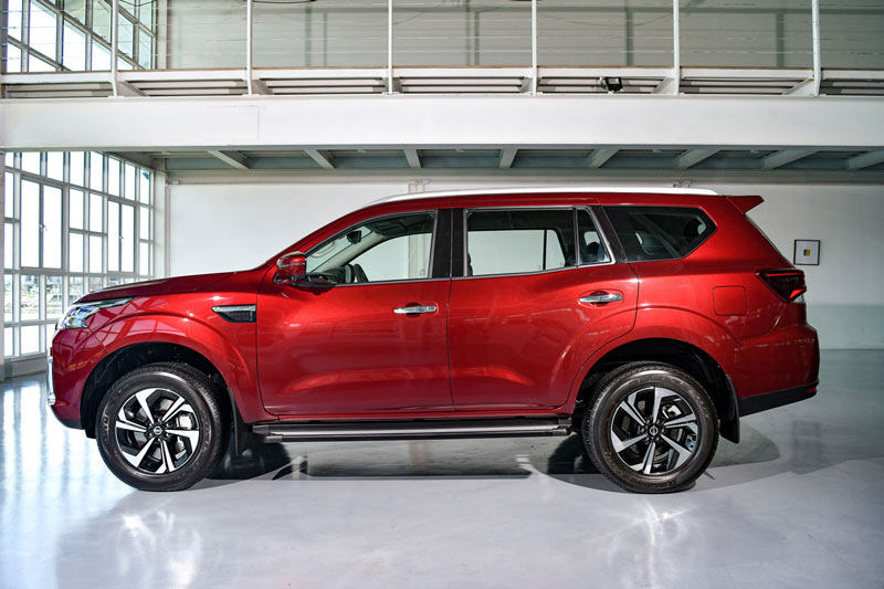 SUV động cơ tăng áp, giá hơn 800 triệu đồng, cạnh tranh với Hyundai Santa Fe