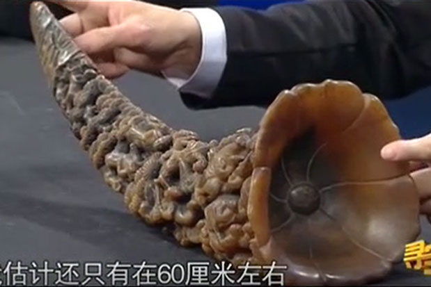 Cô gái mang món đồ thủ công 5kg đi thẩm định, chuyên gia rùng mình: Mỗi gam đáng giá hàng nghìn USD!