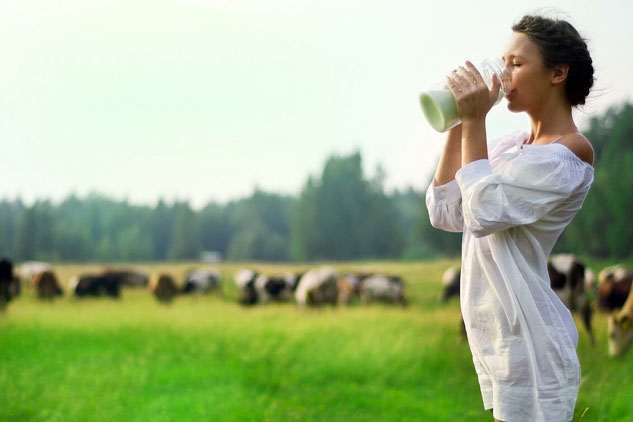 Uống sữa nhiều để đẹp da, khỏe mạnh: Sai lầm nghiêm trọng