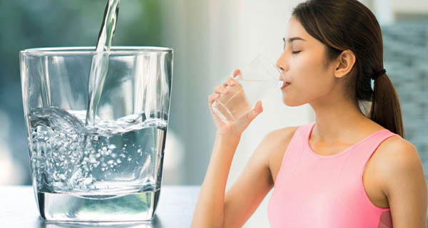 4 nhóm người không nên uống nhiều nước vì rất hại sức khỏe, số 1 cần thận còn mất mạng