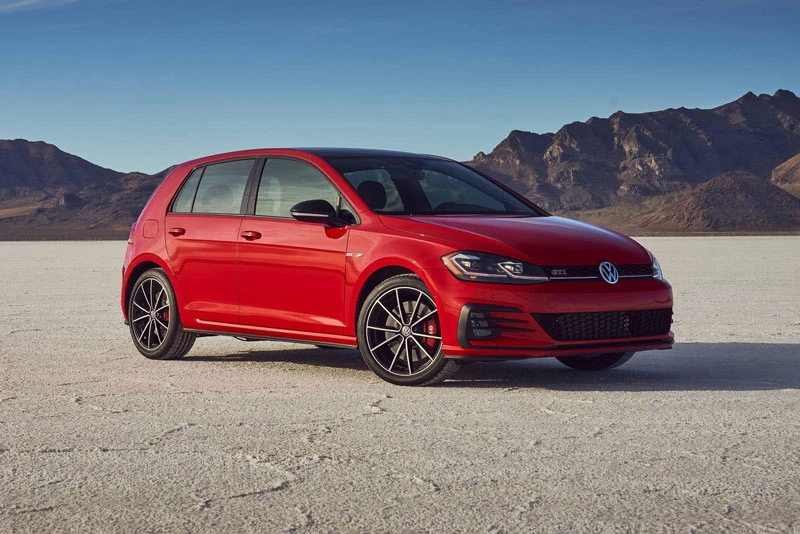 7. Volkswagen Golf GTI.