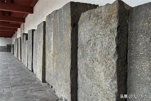 Ngôi mộ cổ 2.000 năm có cả “bồn cầu xả nước và tủ lạnh” khiến ai cũng choáng 9